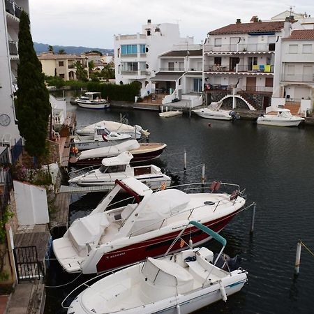 Apartamento Con Bonitas Vistas Al Canal Ref 337 엠푸리아브라바 외부 사진